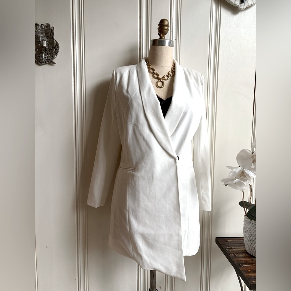 Boohoo White Blazer Dress size 10